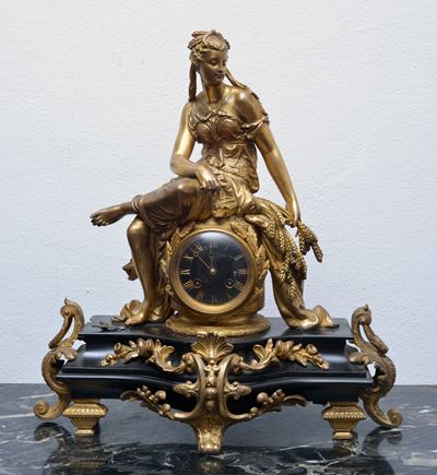 Orologio da tavolo in bronzo dorato con figura di Cerere, Francia XIX secolo