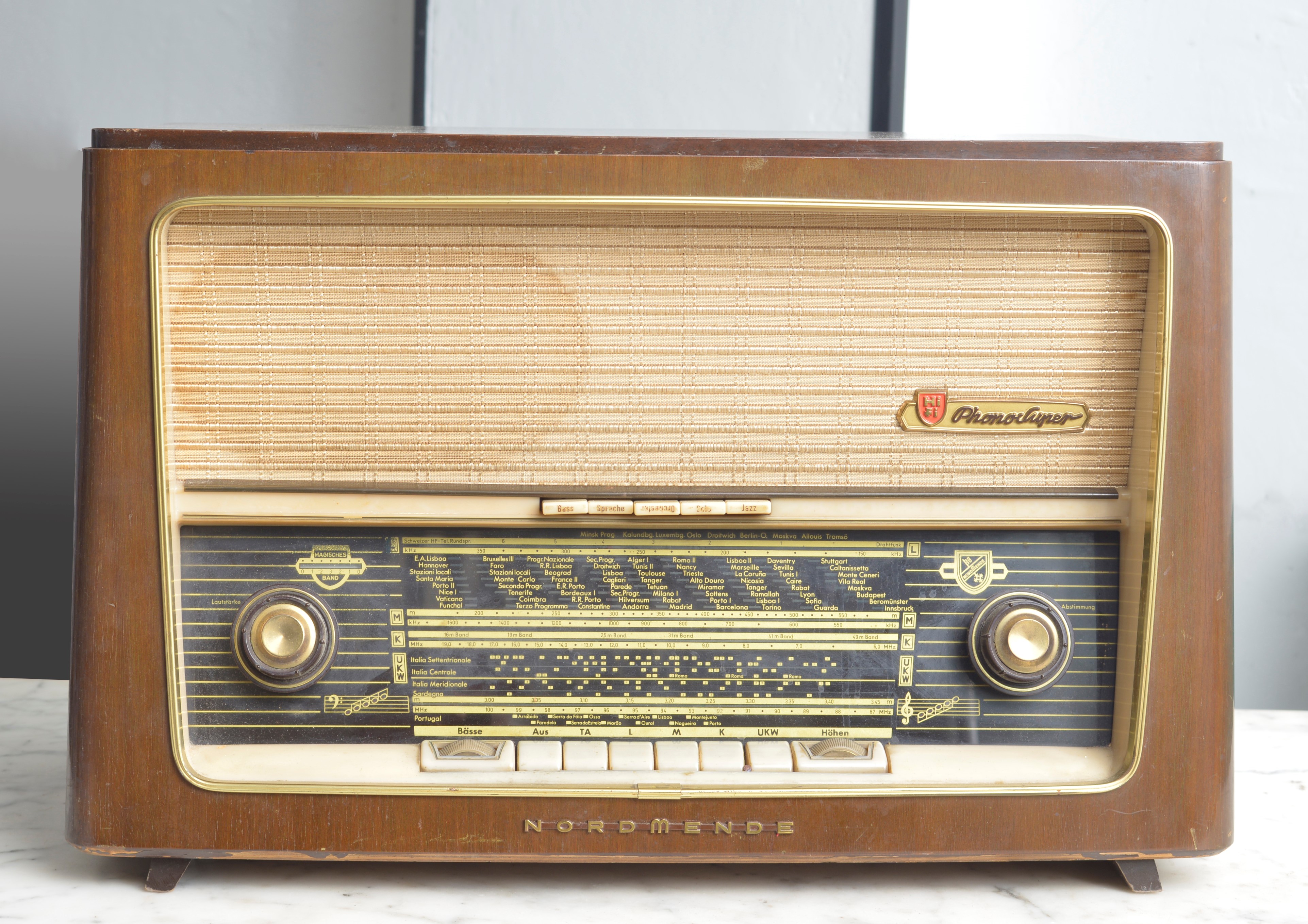 Nordmende, Radio Phonosuper d’epoca con mobile in legno