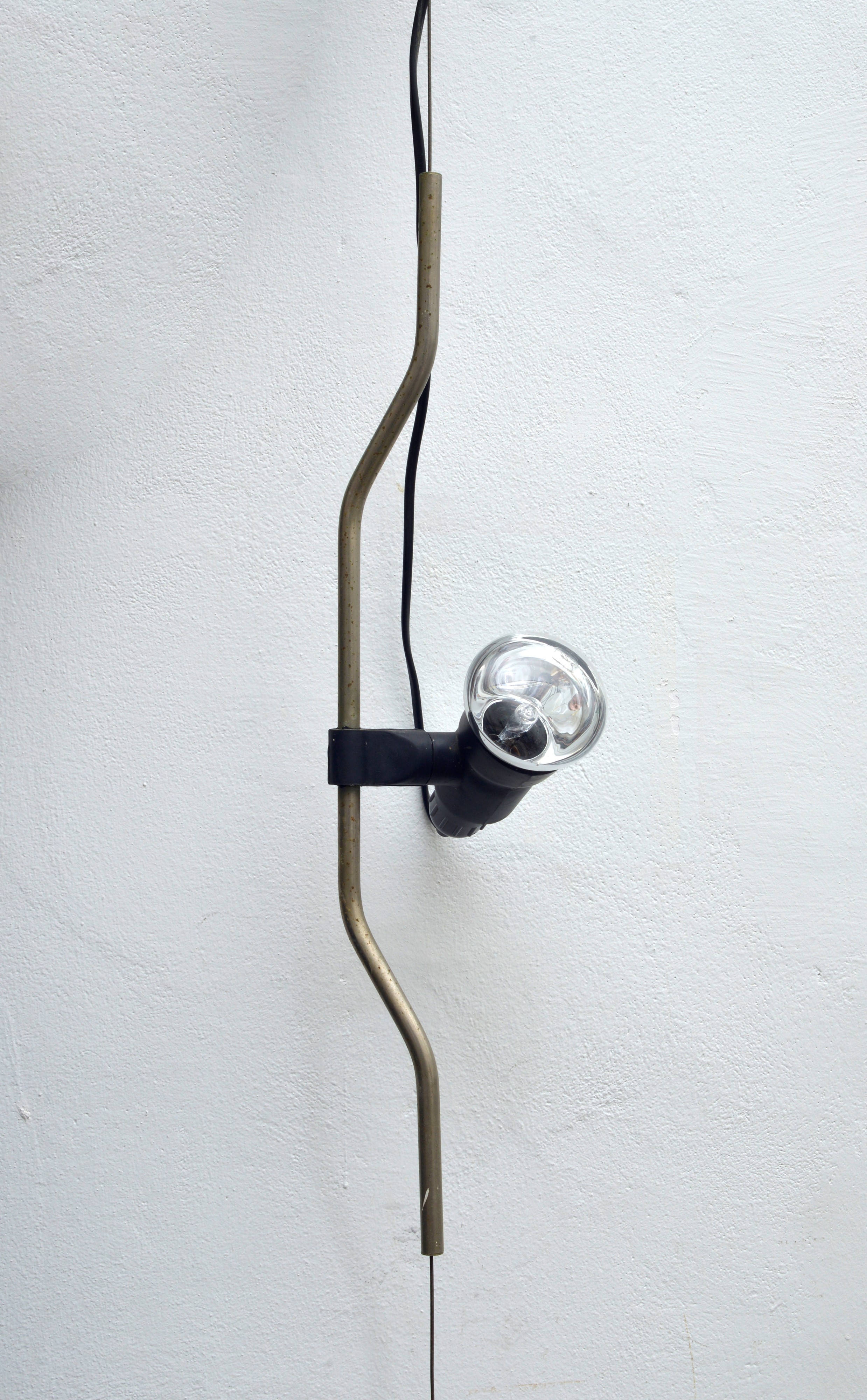 Lampada da terra a sospensione (modello Parentesi)