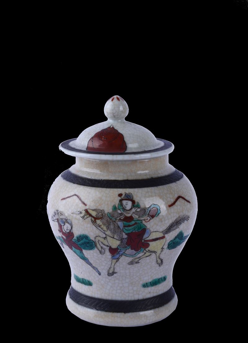 Barattolo per zenzero, porcellana decorata a figure a cavallo, Cina, XX secolo
