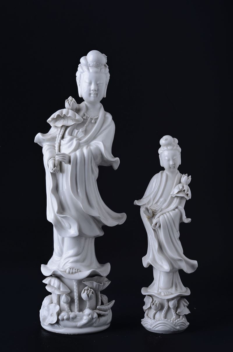 Cina, Coppia di guanyin in porcellana bianca (XX secolo)