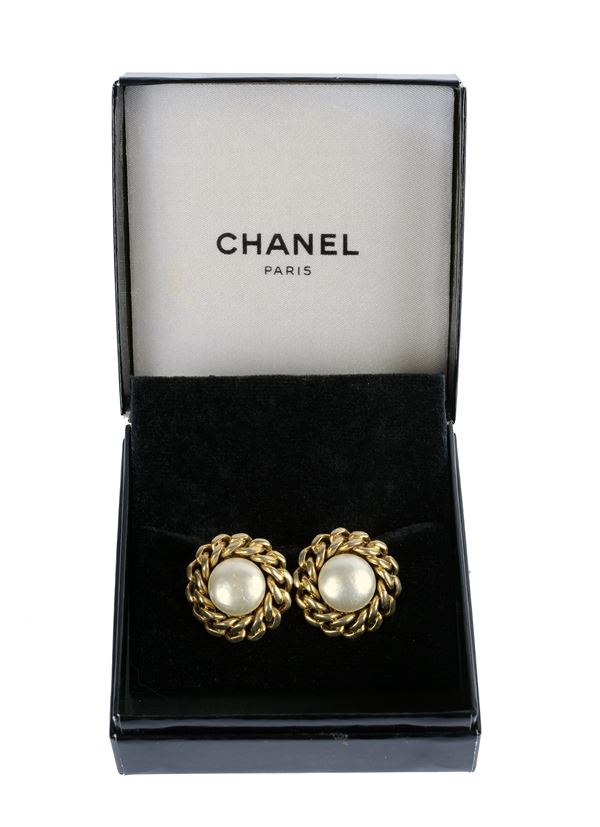 CHANEL - Orecchini