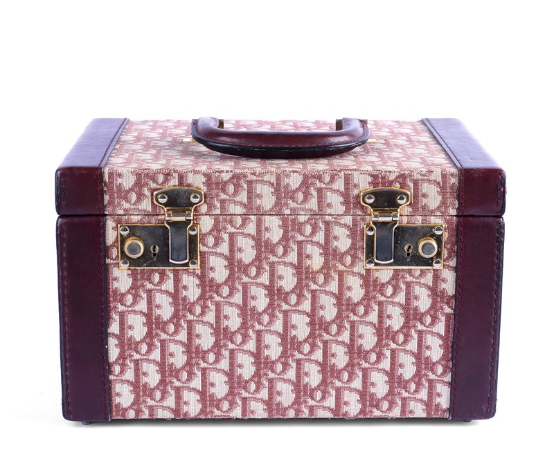 Vanity Beauty Case Oblique Burgundy