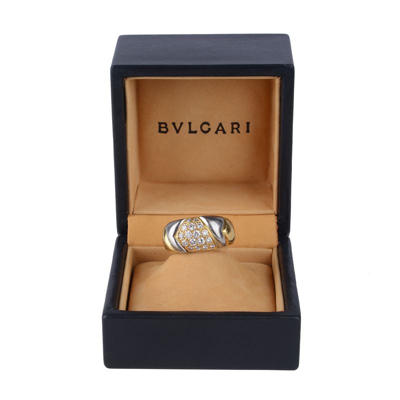 Anello a fascia con Pavè di brillanti