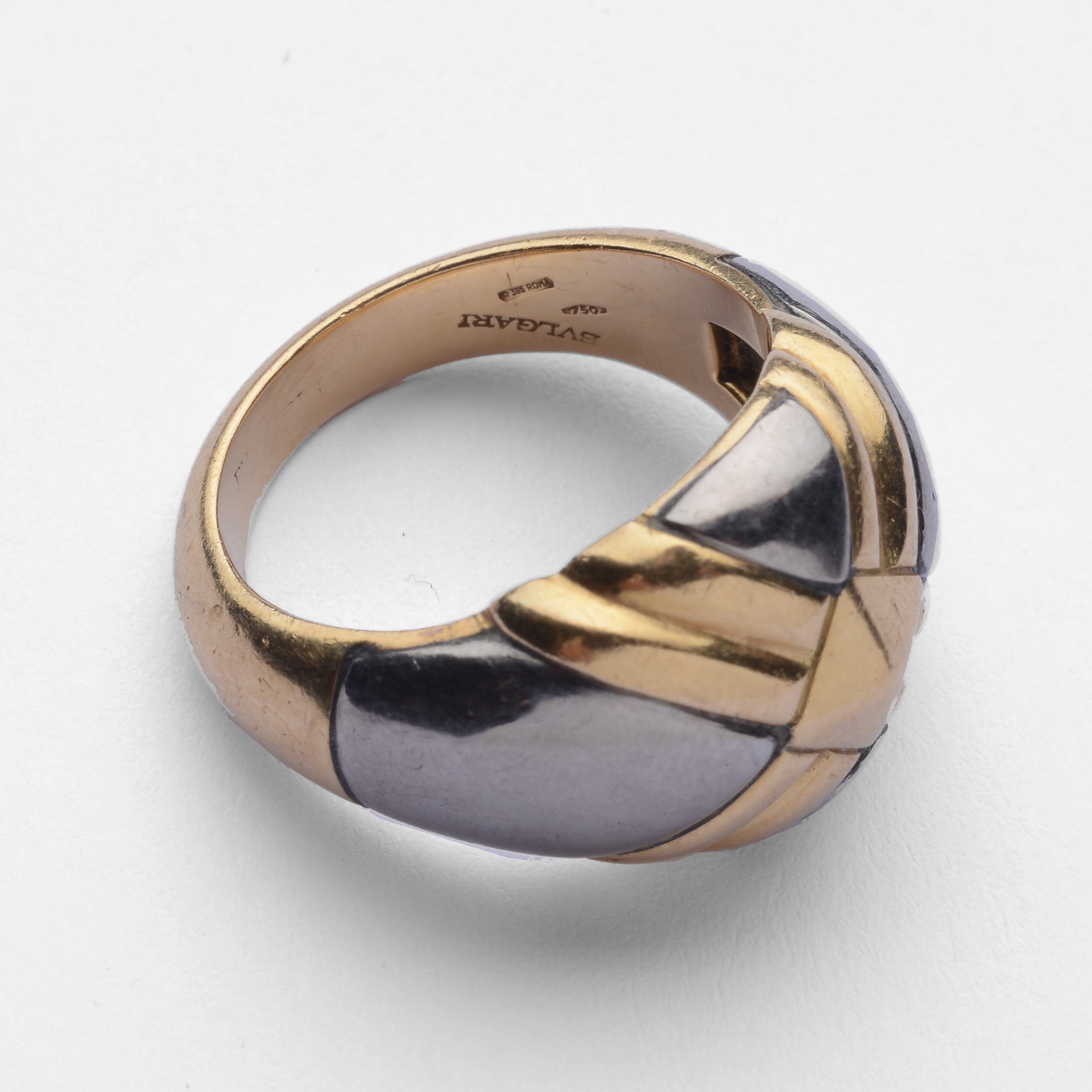 Anello "Piramide"