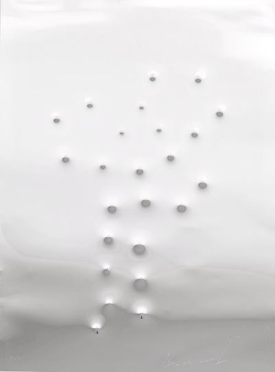 Senza titolo, multiplo in alluminio cromato
