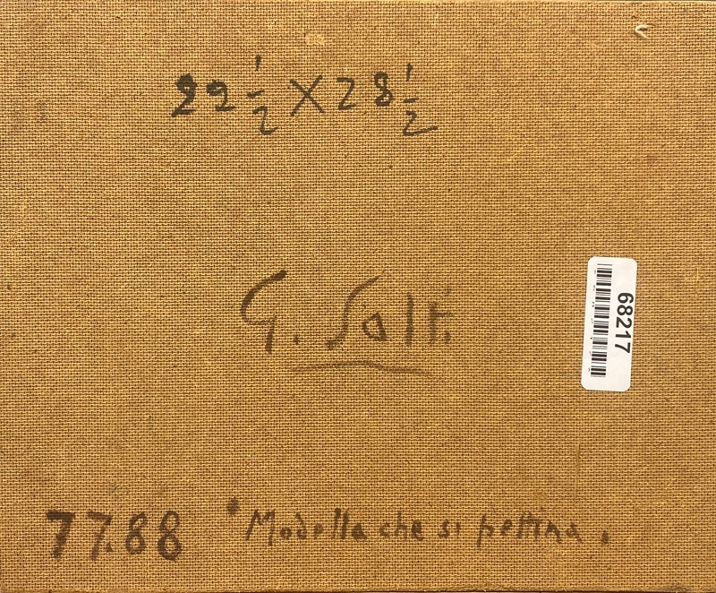 Modella che si pettina