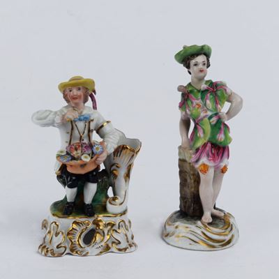 Due Piccole Sculture in Porcellana Policroma