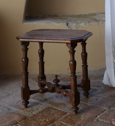 Piccolo Tavolino da Fumo