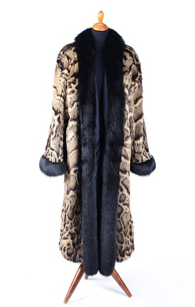 Lungo Cappotto in Pelliccia