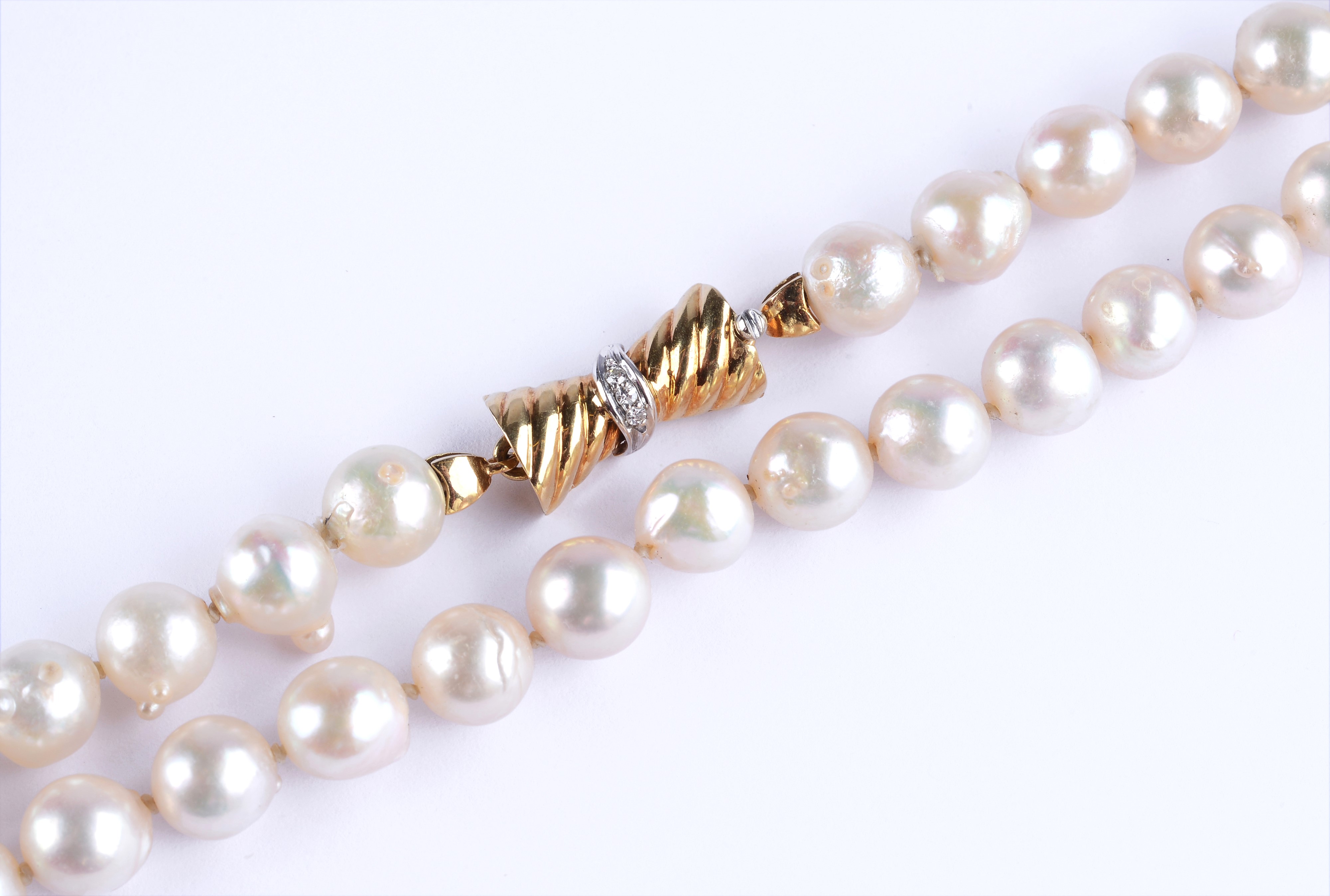 Collana con Perle Scaramazze Diamanti e Fermatura in Oro