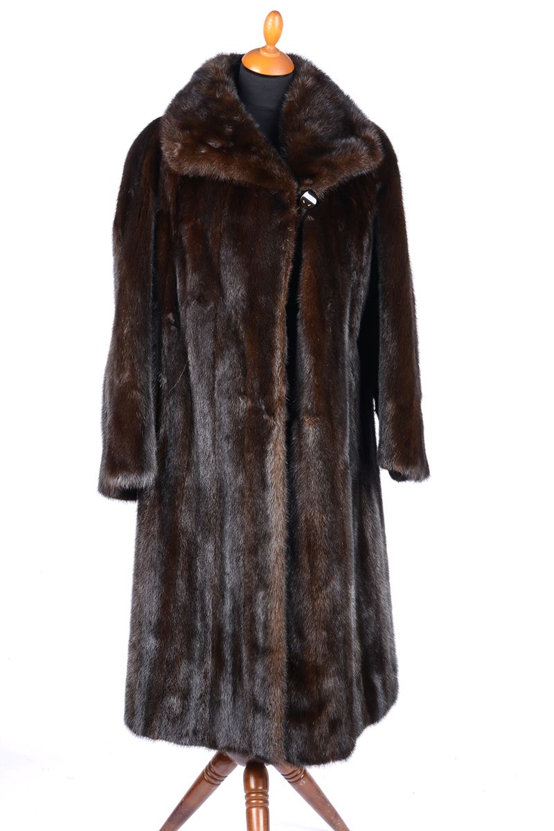 Cappotto in Visone Bruno