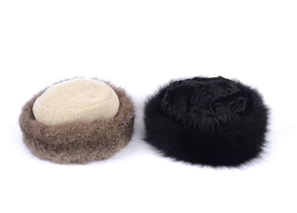 Due cappelli in pelliccia  - Asta FASHION VINTAGE - Pananti Online