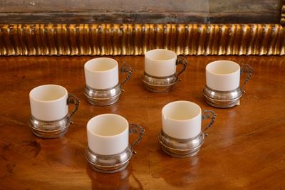 Serie di Sei Tazzine da Caffè in Porcellana