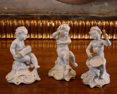 Tre Putti Musicanti in Porcellana
