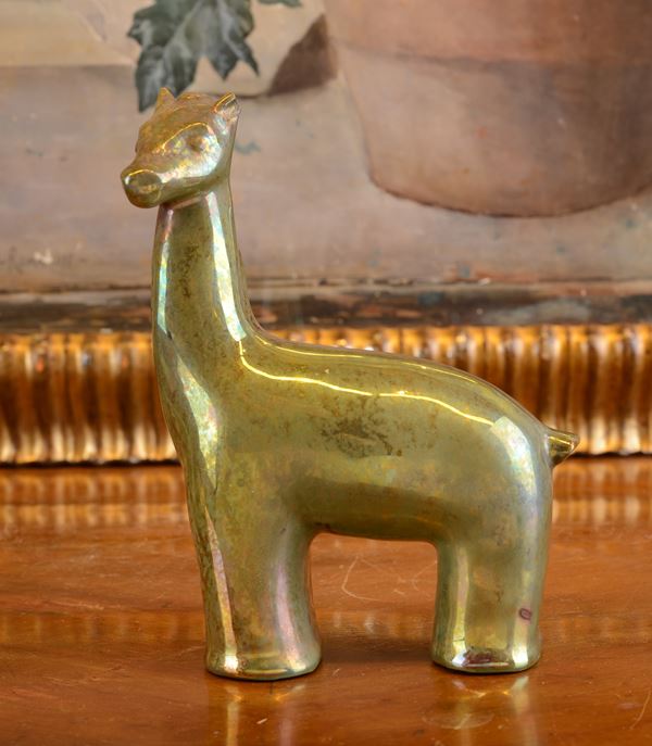 Figura in ceramica invetriata raffigurante cavallo