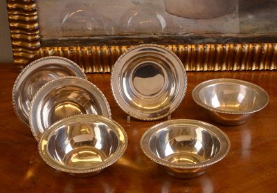 Serie di Sei Coppette Lavadita in Argento