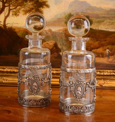 Coppia di Bottiglie da Liquore