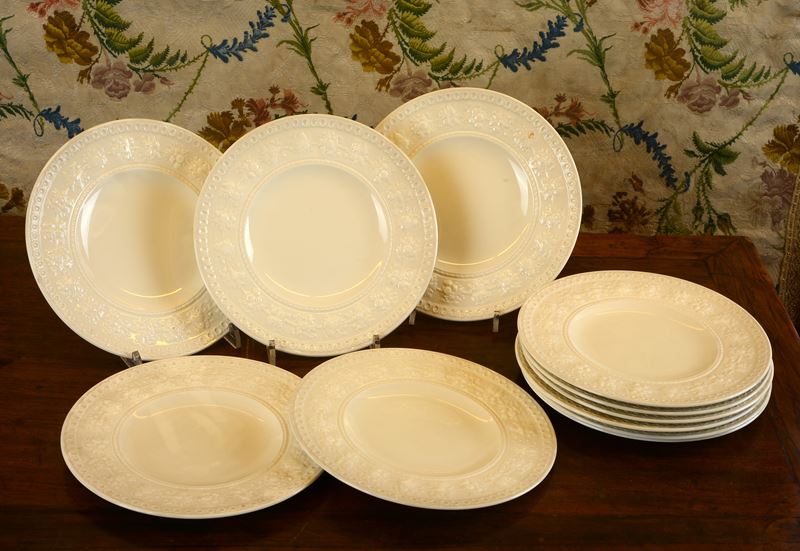 Serie di 11 Piatti da Dolce, Wedgwood