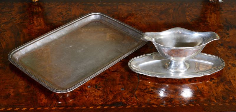 Vassoio e Salsiera in Argento