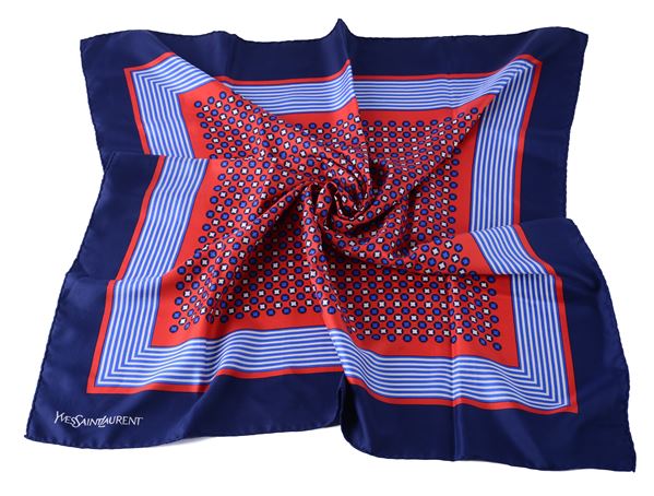YVES SAINT LAURENT - Foulard in seta 