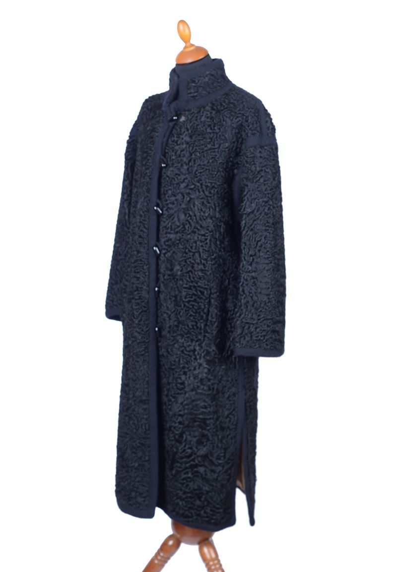 Cappotto in Astrakan Nero