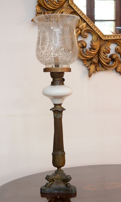 Lume da Tavolo in Bronzo e Tolle Parzialmente Dorato