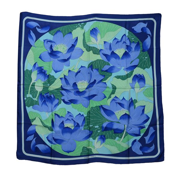 HERM&#200;S - Foulard in seta “Fleurs De Lotus”