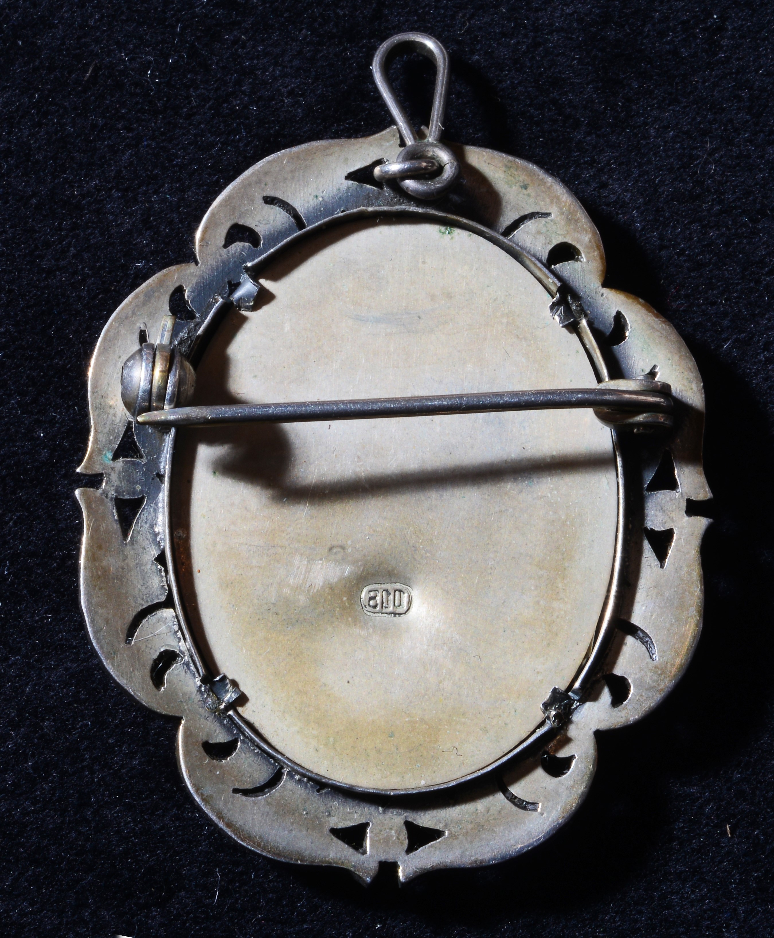 Broche con Possibilità di Spilla