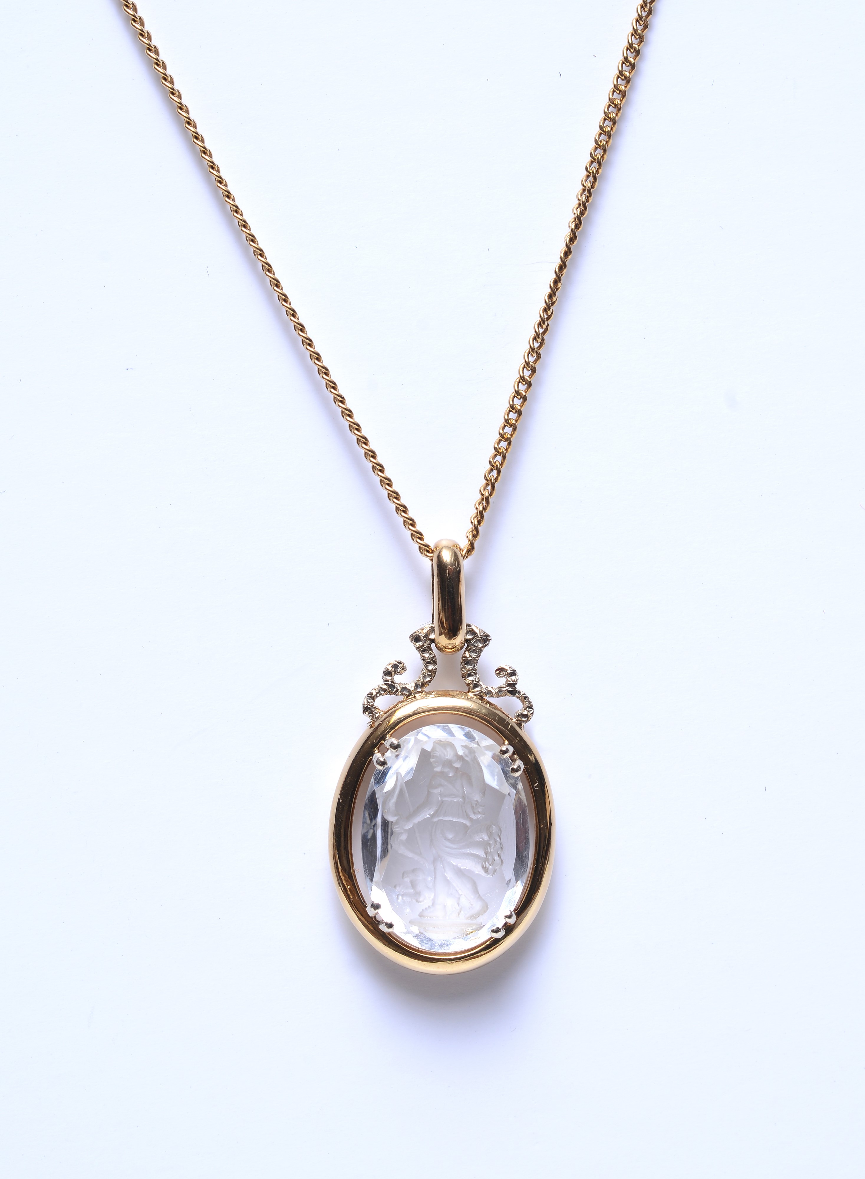 Collana con Pendente in Oro Giallo