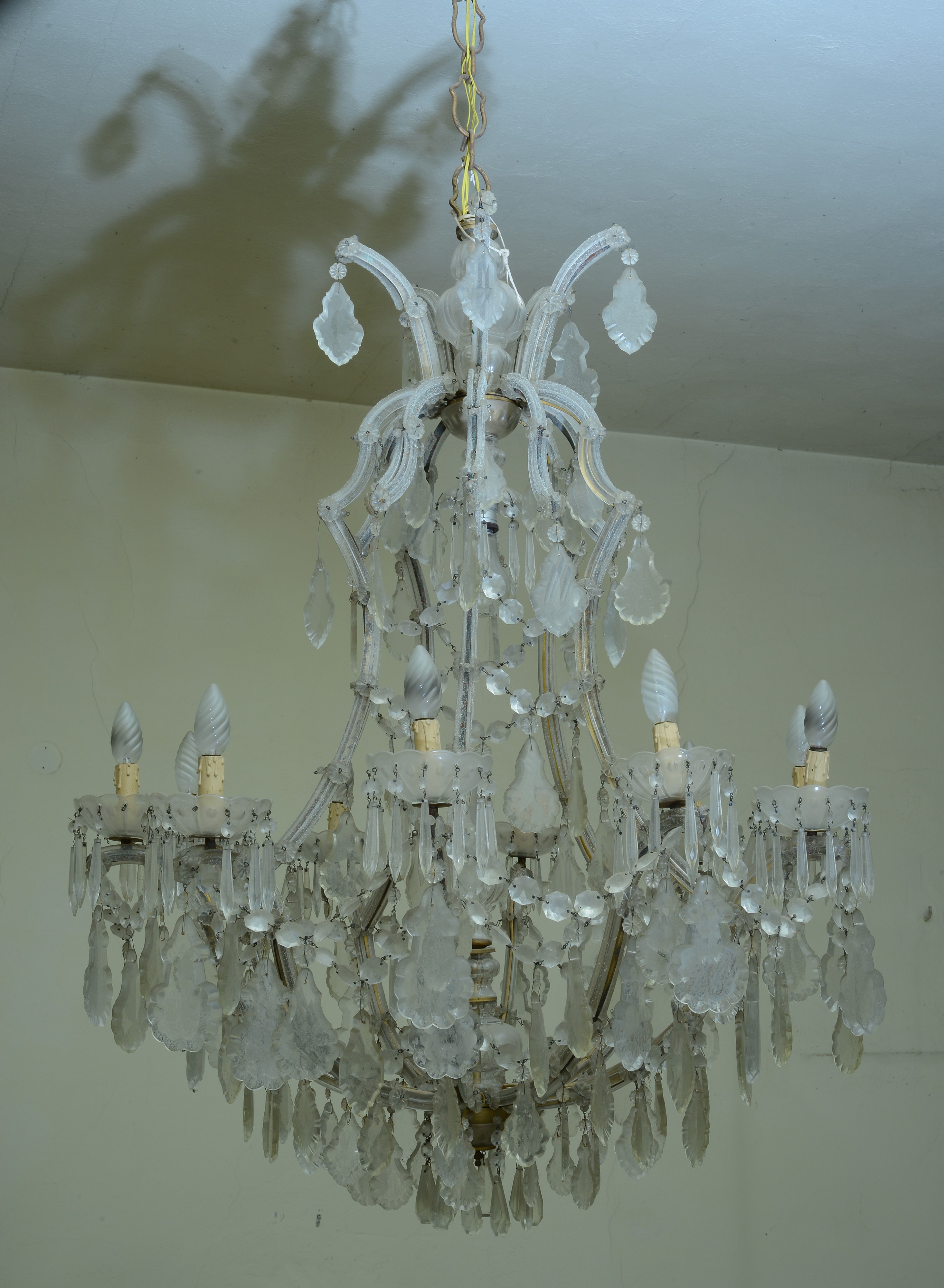 Lampadario Maria Teresa con pendenti a goccia in cristallo