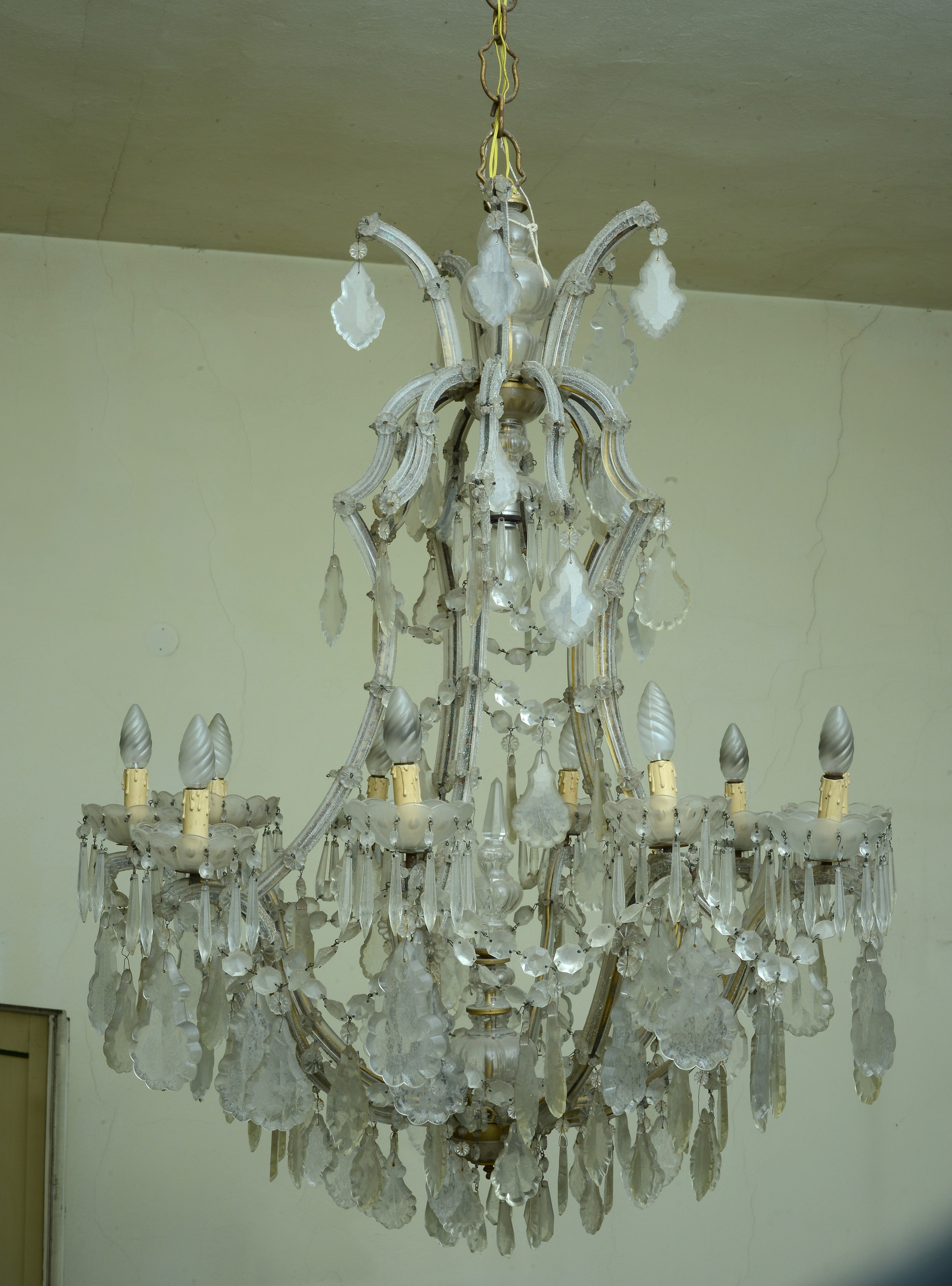 Lampadario Maria Teresa con pendenti a goccia in cristallo