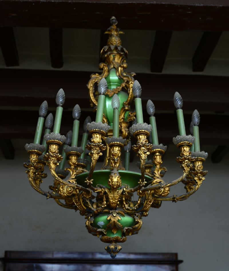 Grande Lampadario in Porcellana e Bronzo Dorato