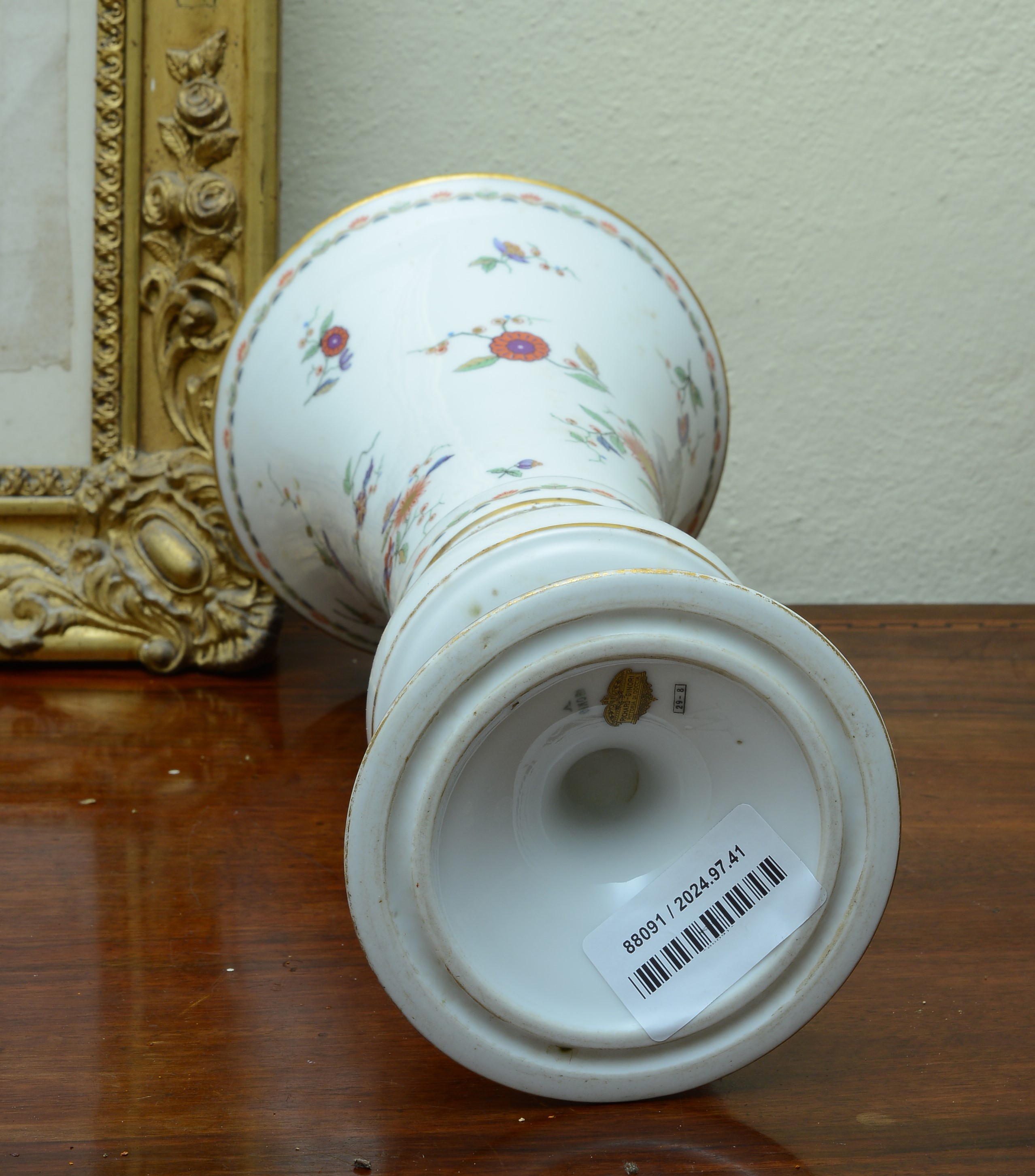 Vaso in Porcellana Policroma, Richard Ginori Pittoria di Doccia