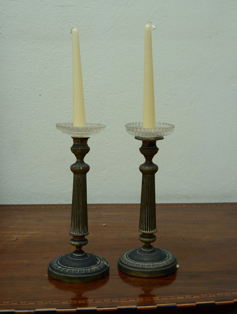 Coppia di Candelabri in Bronzo Dorato