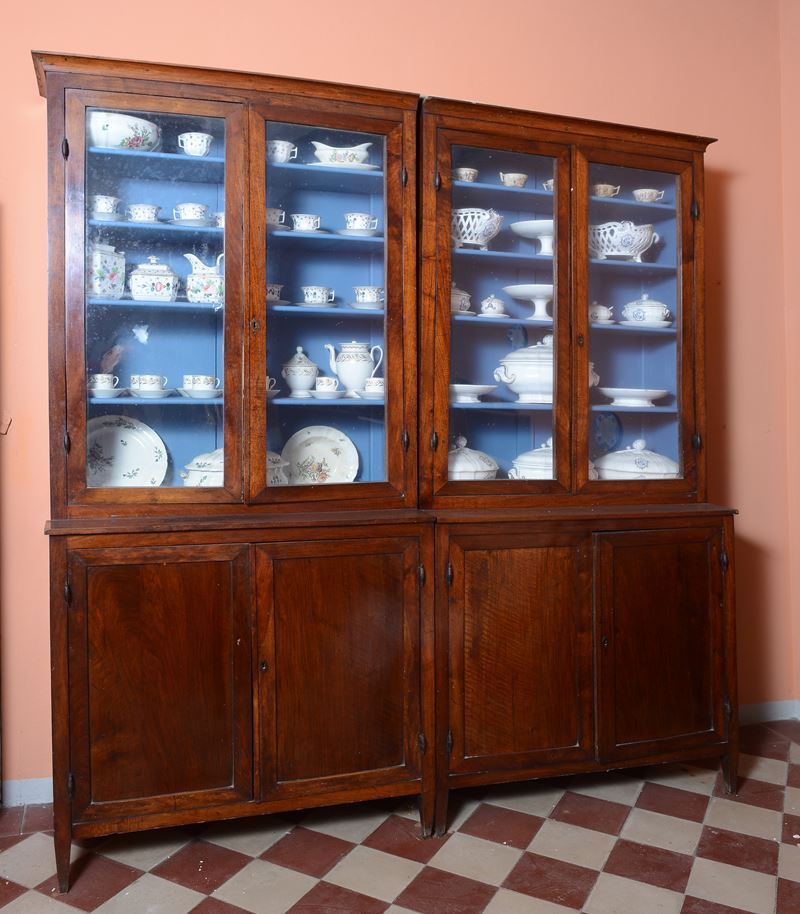 Coppia di vetrine in mogano