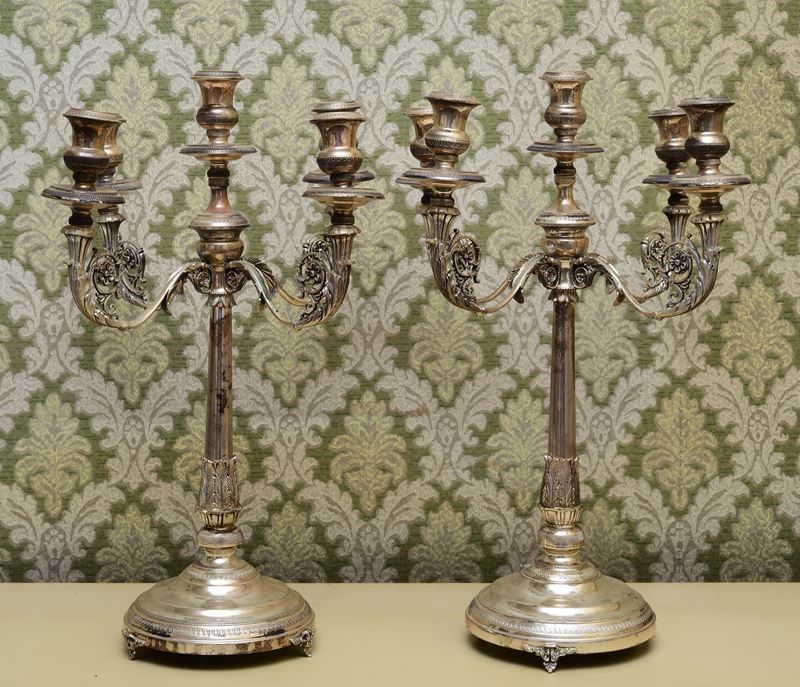Coppia di Grandi Candelabri in Argento