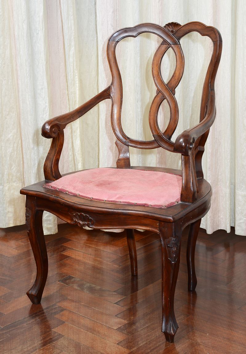Poltroncina in Noce