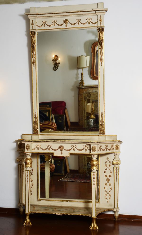 Grande consolle con specchio in legno intagliato e dorato