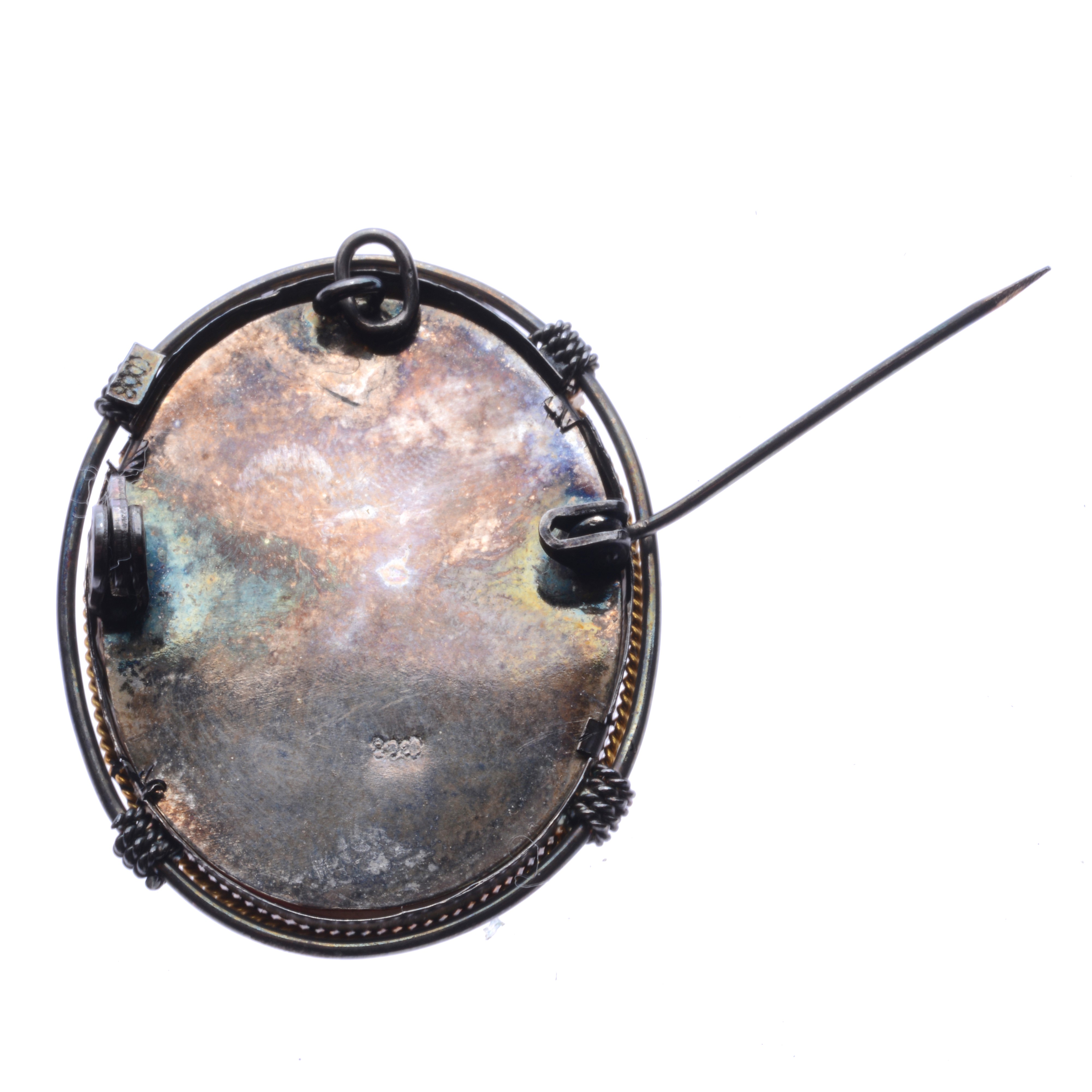 Broche
