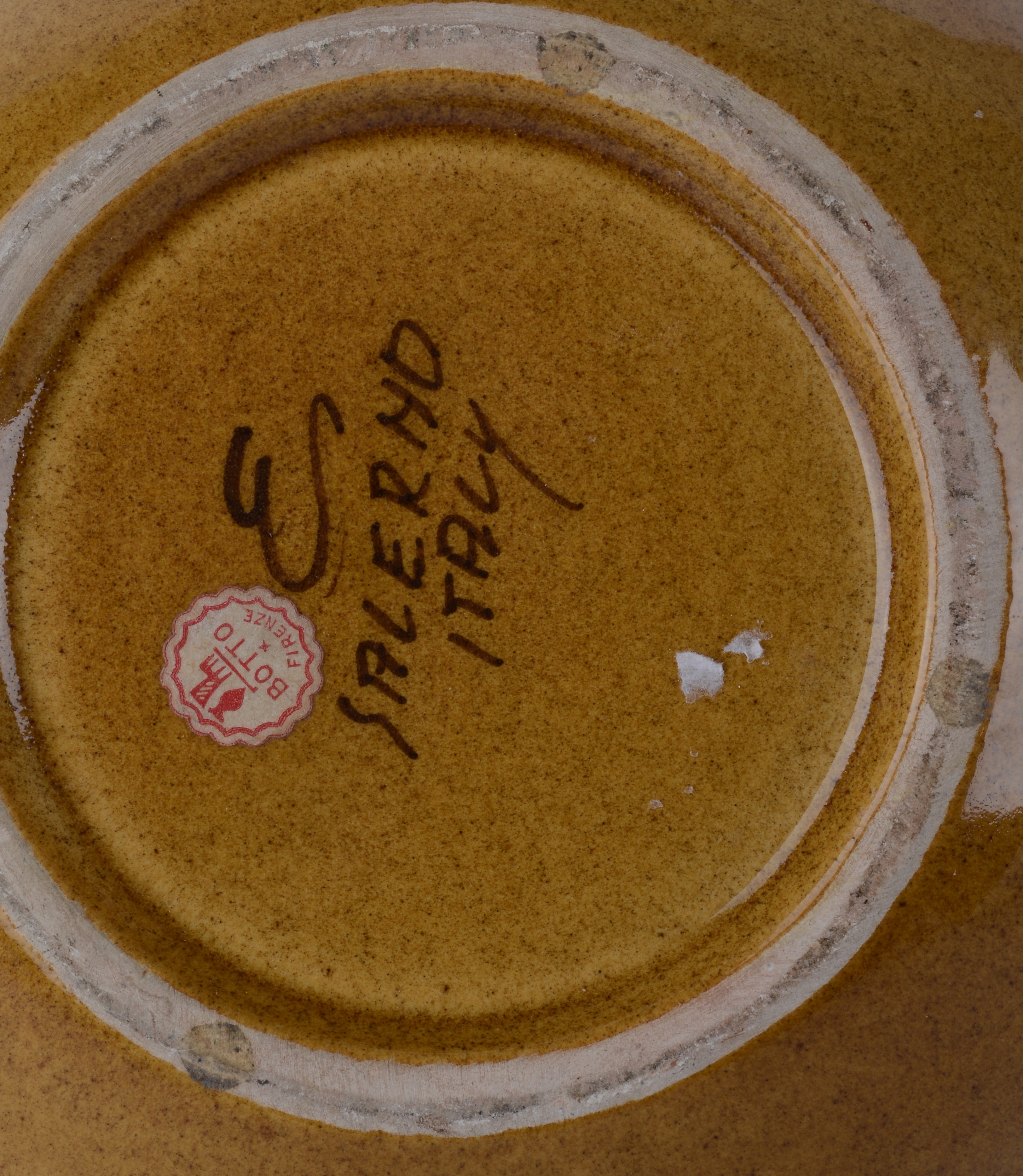 Ernestine Salerno, Brocca in Ceramica