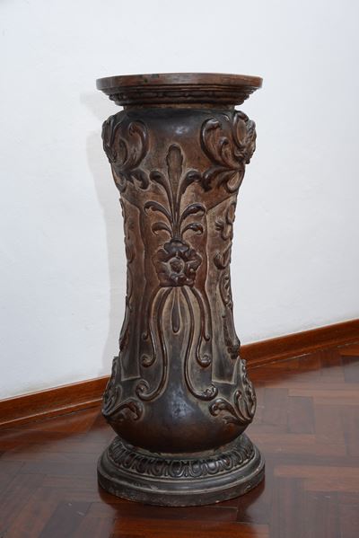 Colonna Portavasi in Terracotta