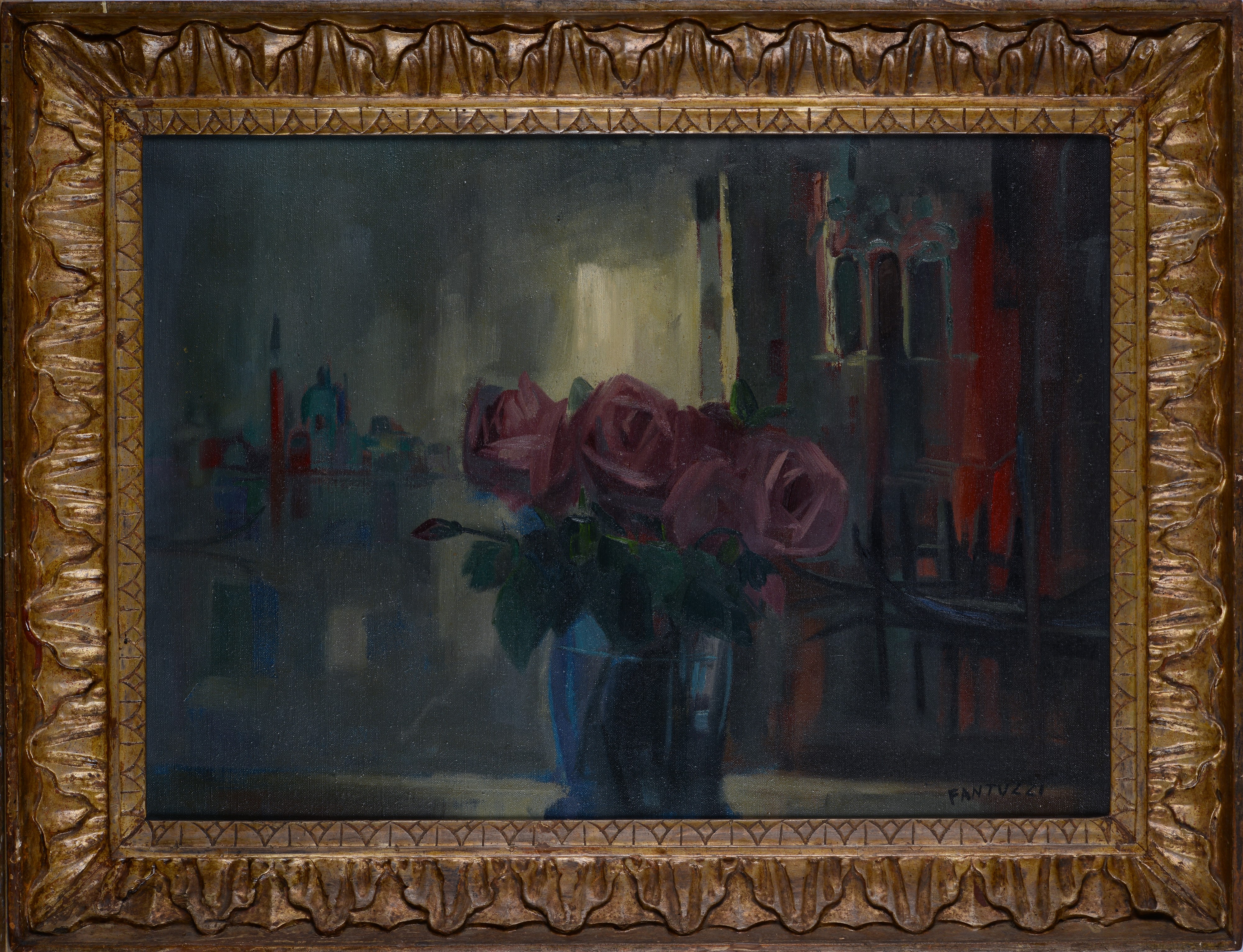 Vaso di rose con sfondo di Venezia