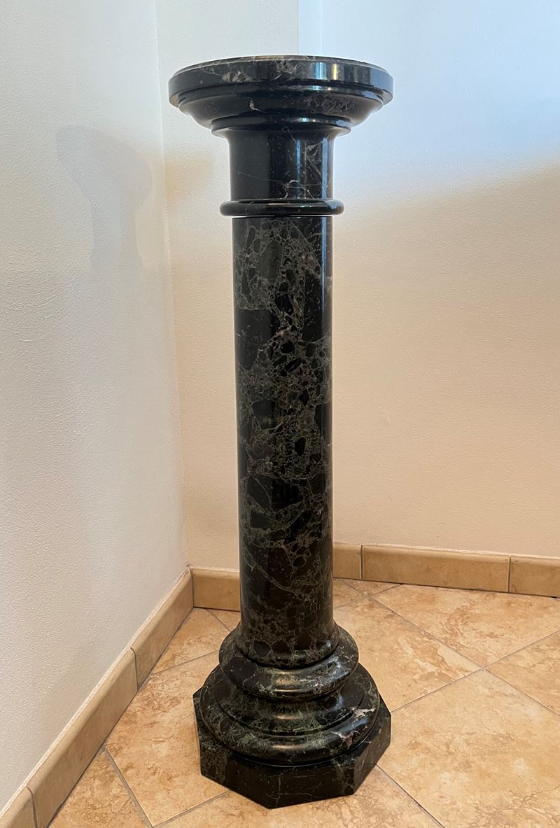 Colonna in Marmo