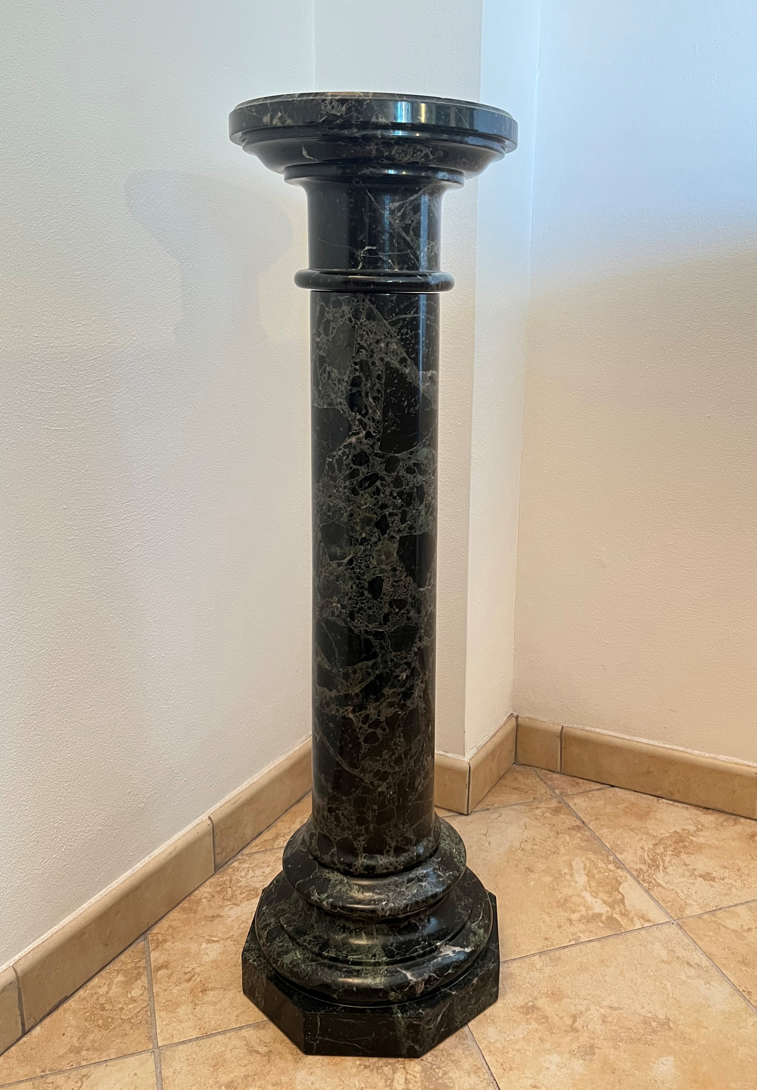 Colonna in Marmo