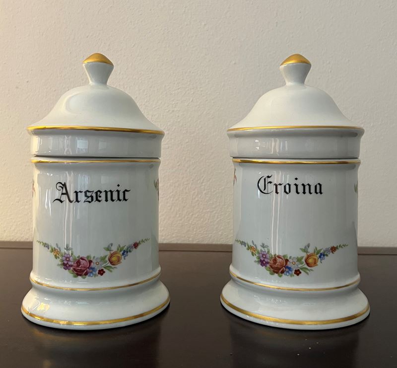 Coppia di Vasetti da Farmacia in Porcellana