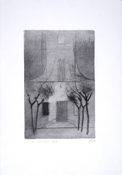 Davanti alla Villa