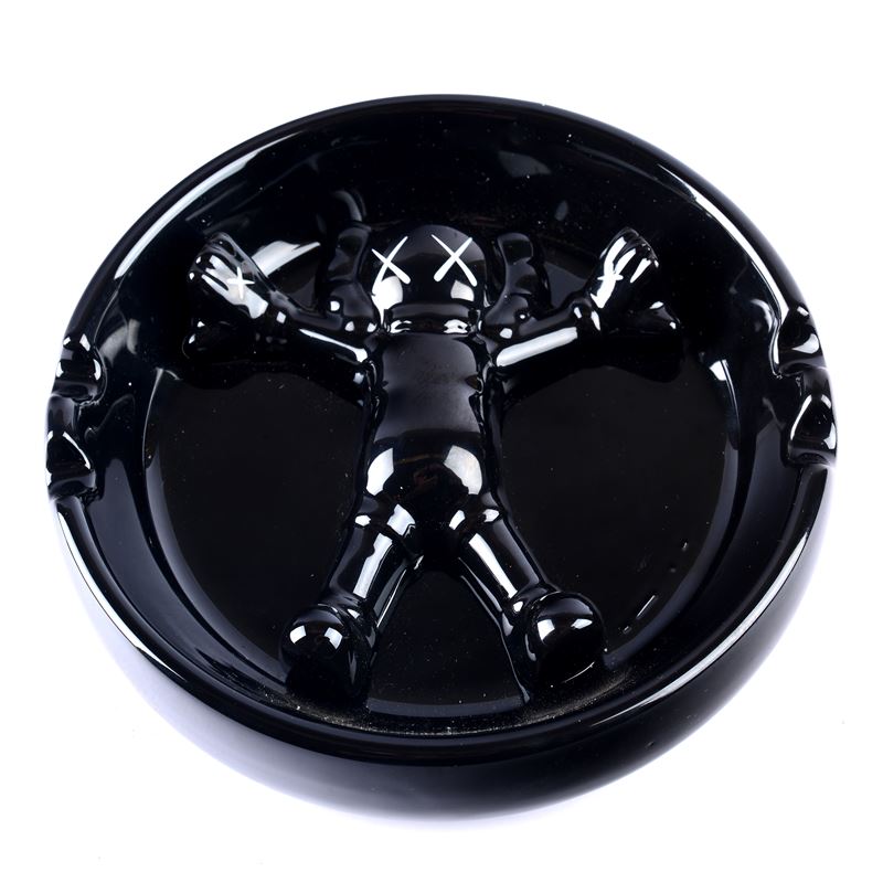 Kaws (brian Donnelly) - Original Fake Ashtray Black