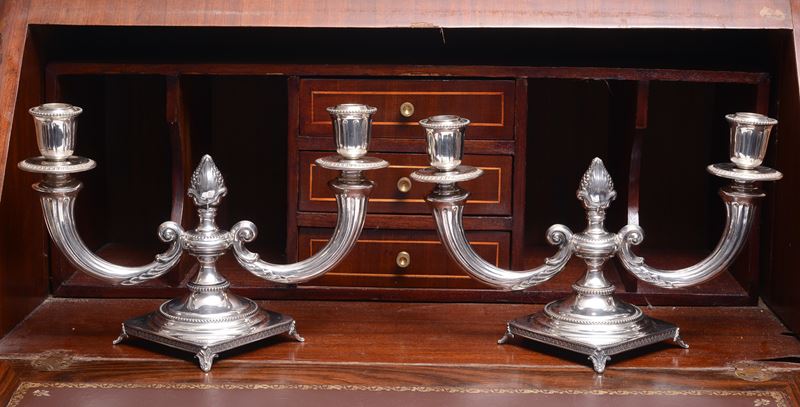 Coppia di Candelabri in Argento
