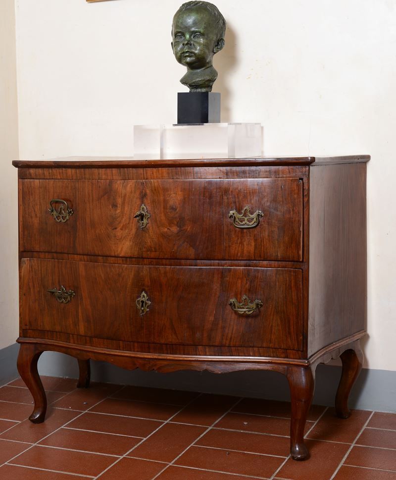 Piccolo Cassettone in Noce